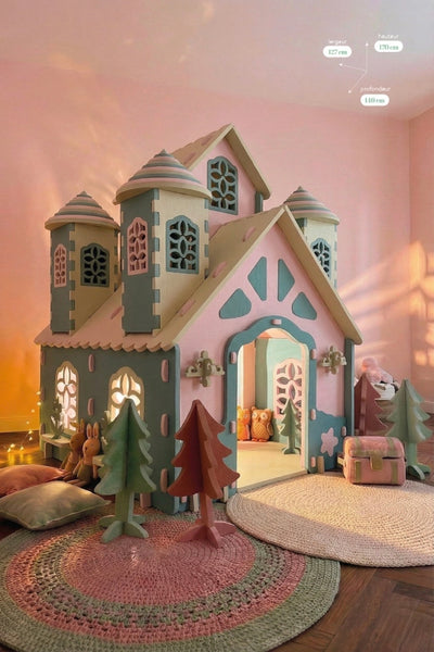 Roomy Castle Rose