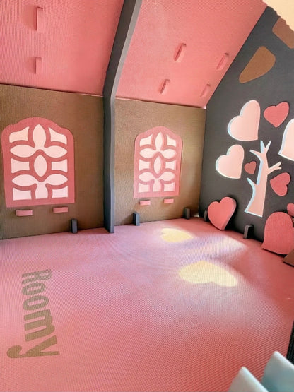 Détail de la cabane château en mousse Roomy Castle